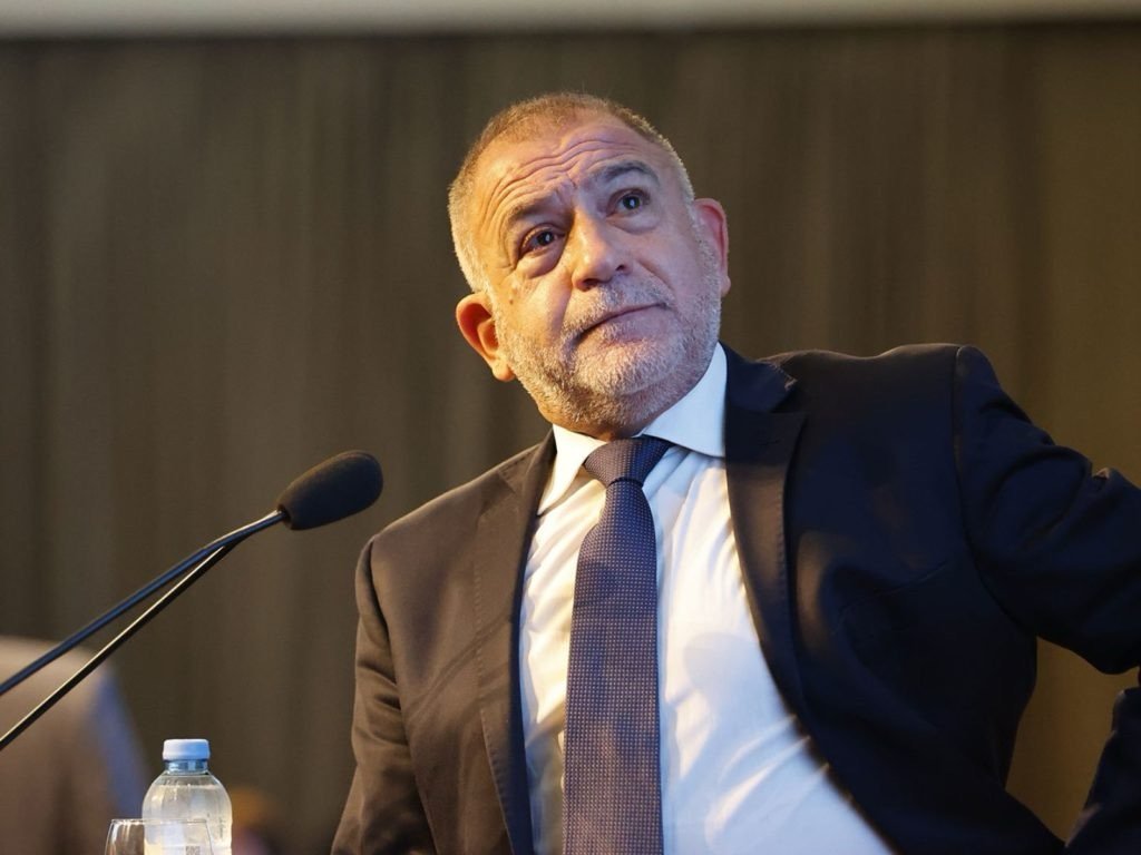 El giro de Luis Juez sobre la Ley de Glaciares y su cruce por “hipocresía”