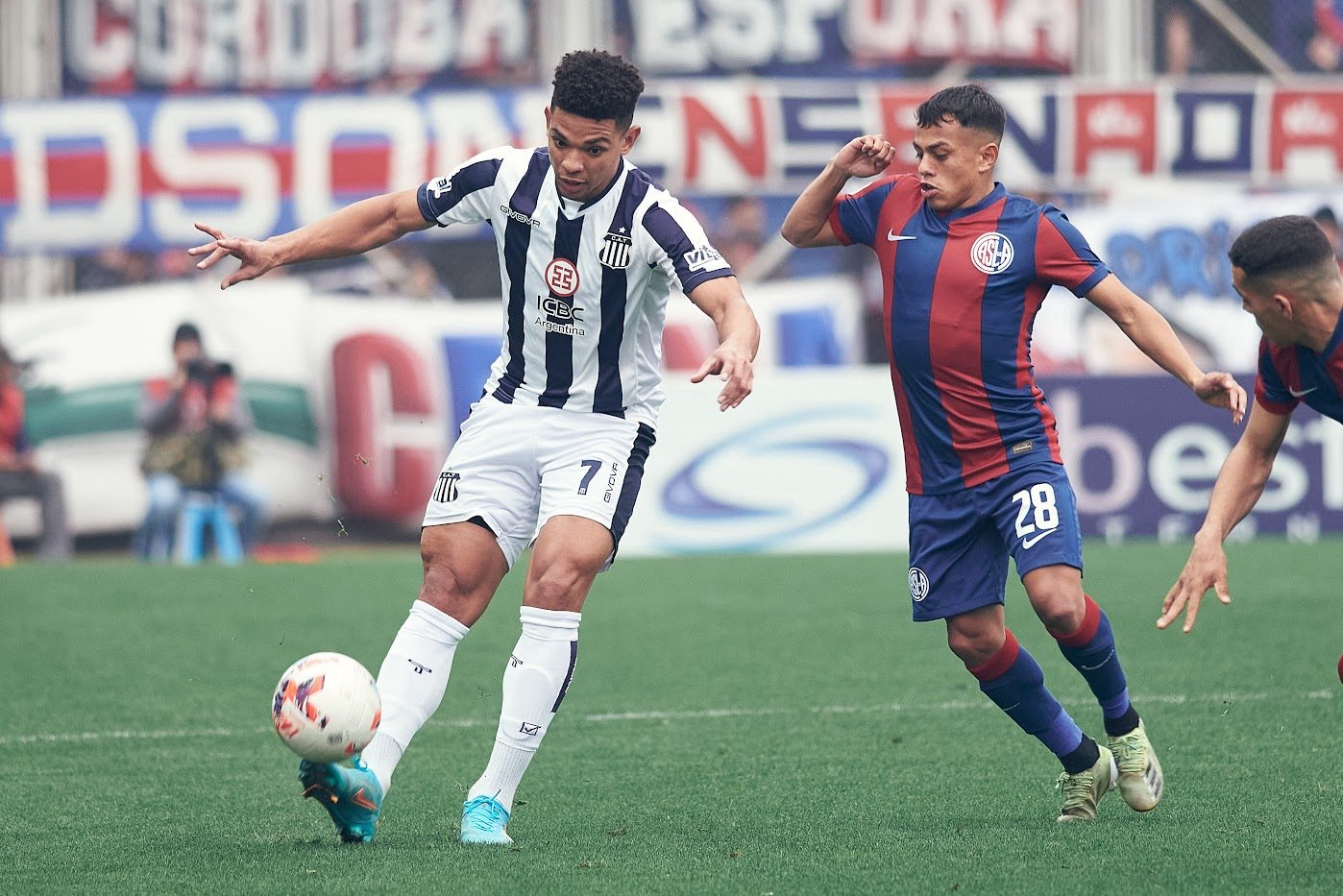 Lo que se juega Talleres ante San Lorenzo en una noche clave en el Kempes