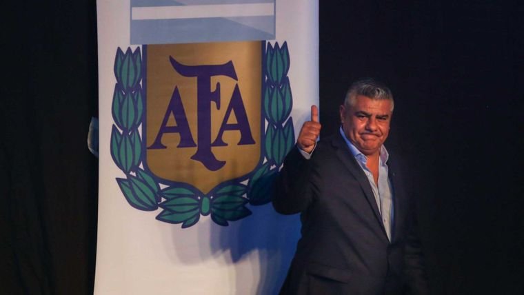 Chiqui Tapia declaró ante la Justicia por una deuda de 19.300 millones de pesos de la AFA