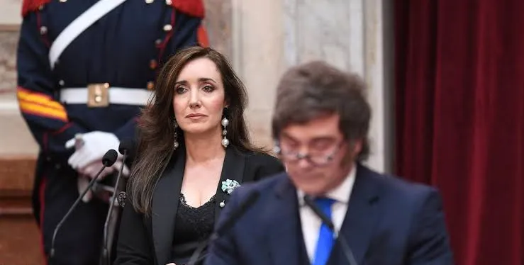 Villarruel cruzó a Petri y lanzó una advertencia: “No se les va a dar”