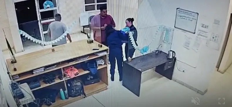 Héroe de verdad: policías de San Juan salvaron a una bebé de 1 año que se estaba ahogando