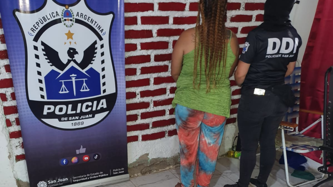 Cayeron tres dealers en Chimbas: secuestraron cocaína, marihuana y casi medio millón en efectivo