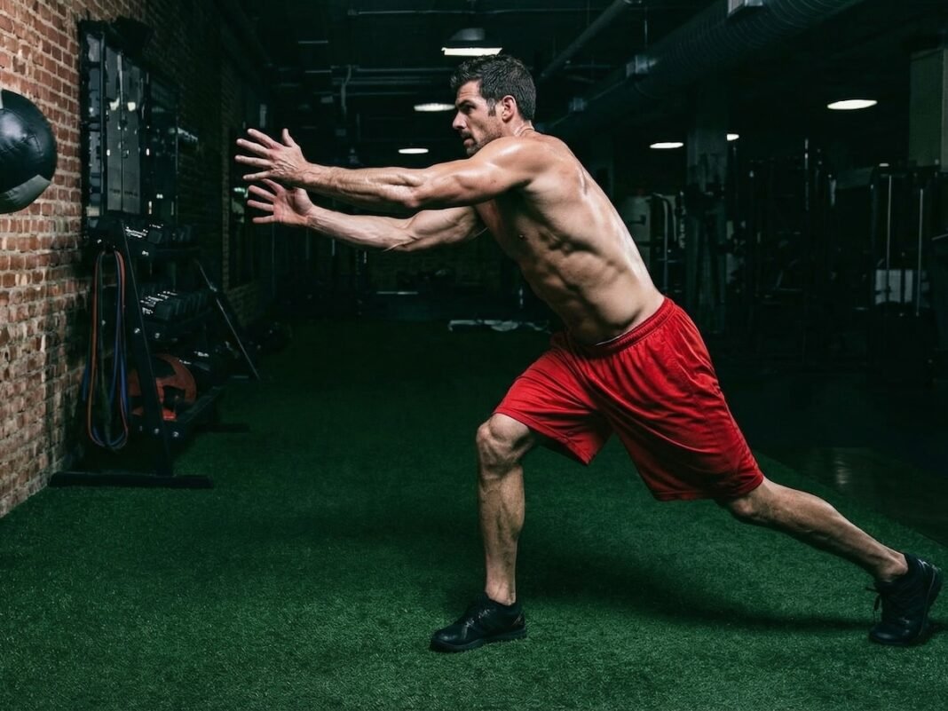 Un exsoldado del ejército de EE.UU. reveló los 5 principios para no perder fuerza ni movilidad después de los 30