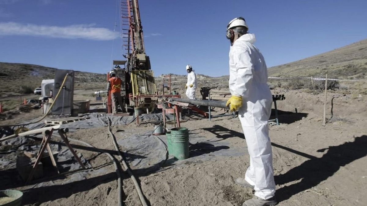 Cornejo apostó fuerte: envió un proyecto para explotar litio en San Rafael y Malargüe