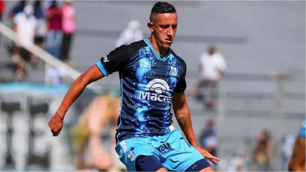 El futbolista que gritó ‘bomba’ en un avión salió libre, pero su historia todavía no terminó