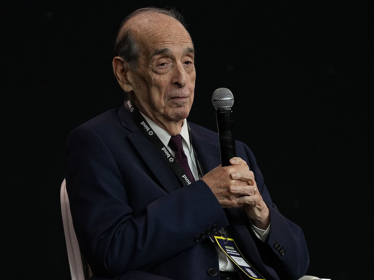 El economista que Milei no puede ignorar: Arriazu dice que el desempleo en el GBA es la bomba que puede explotar
