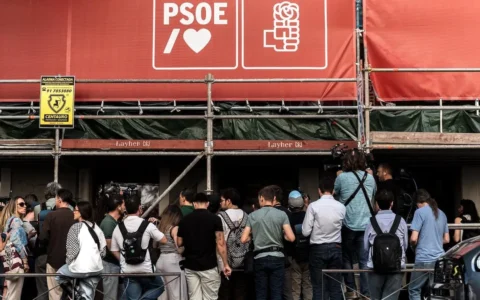 Trama judicial en el PSOE: registros, imputados y un abogado que renuncia
