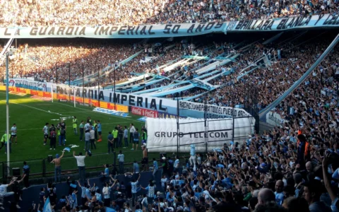 Racing echó a Costas: Milito aceleró la decisión tras el golpe en la Sudamericana