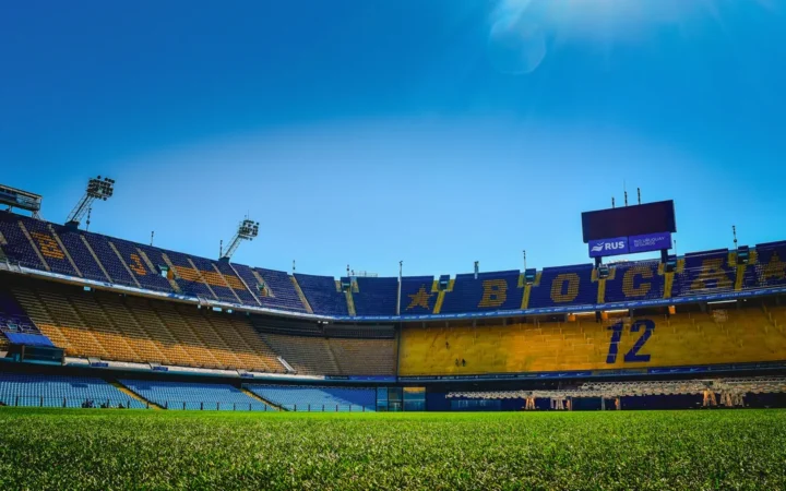 Riquelme quiere a Lorenzo en Boca, pero el Mundial complica los tiempos