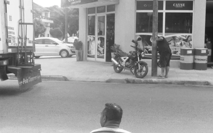 Atraparon al «cliente fantasma» que robaba comercios en tres departamentos