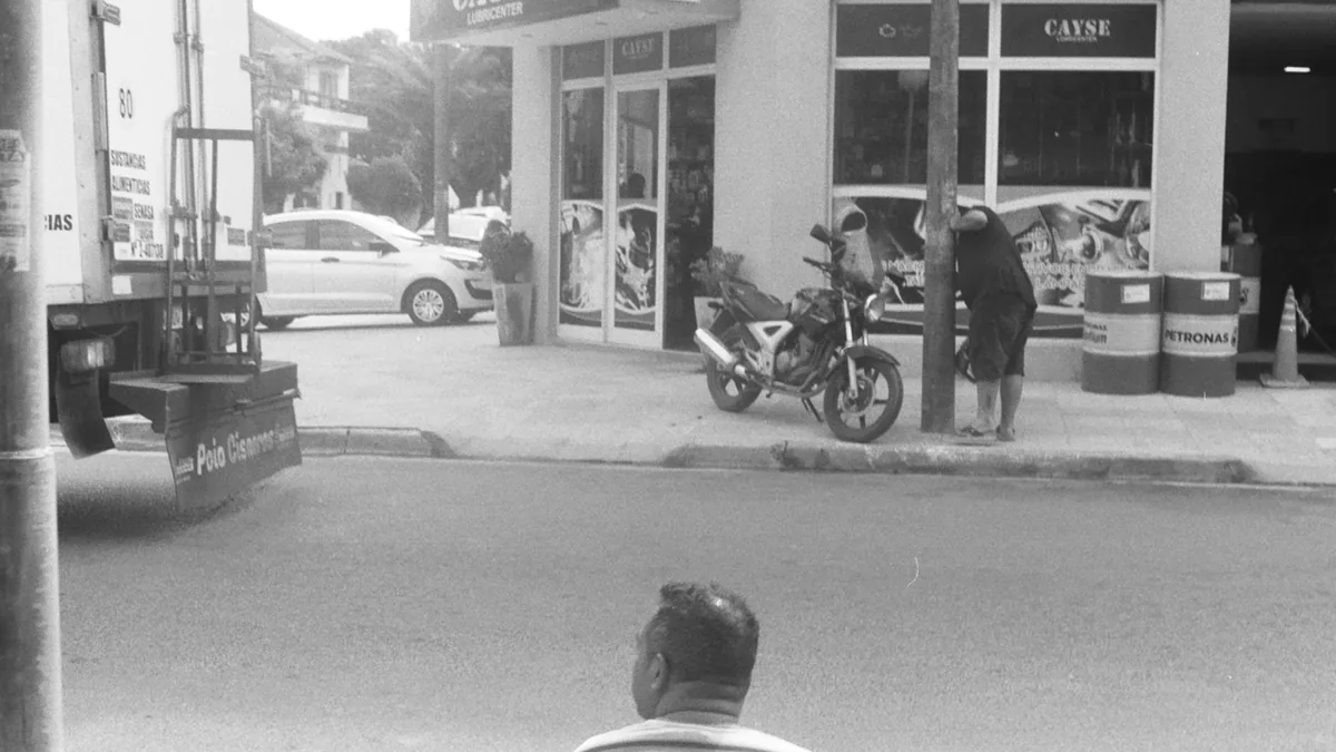 Atraparon al «cliente fantasma» que robaba comercios en tres departamentos