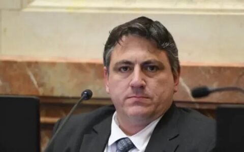 Más senadores se rebelan contra Milei por el pliego de Michelli