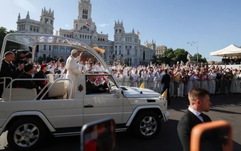 León XIV celebró misa ante un millón de personas en Madrid
