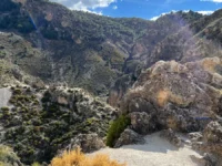 Murió en Ullum tras caer por un barranco haciendo enduro sin casco