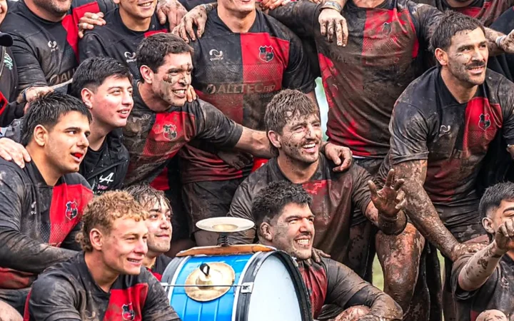 Huazihul venció 18-7 bajo la lluvia y jugará la final del Top 8 Plata