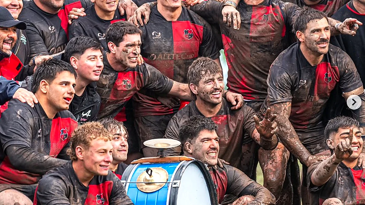 Huazihul venció 18-7 bajo la lluvia y jugará la final del Top 8 Plata