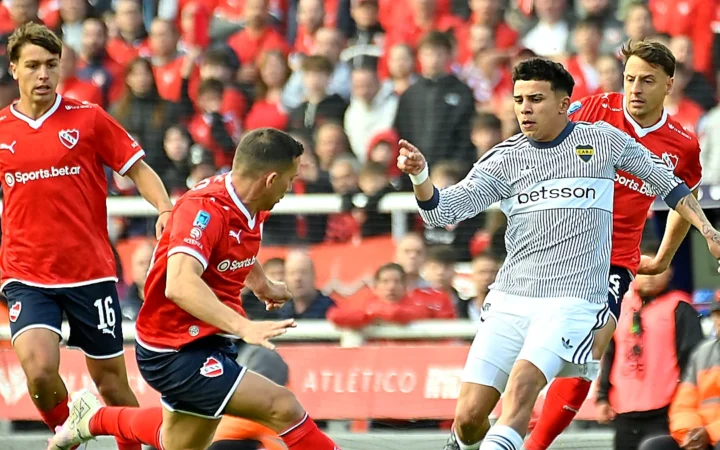 Boca le ganó 1-0 a Independiente y se trepó a la cima de la Tabla Anual