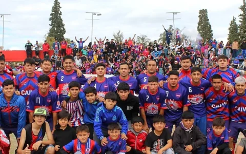 Villa Obrera y Libertad Juvenil van por el ascenso: penales y arqueros heroicos en las semis