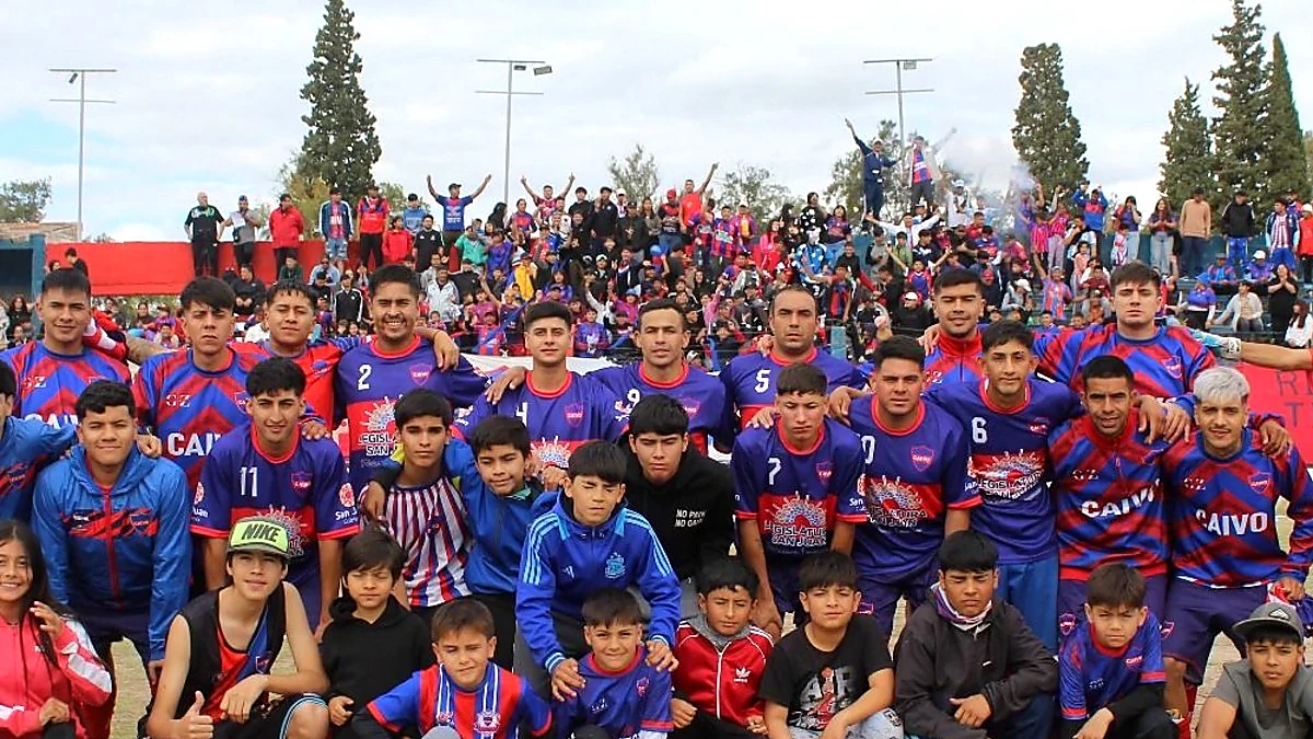 Villa Obrera y Libertad Juvenil van por el ascenso: penales y arqueros heroicos en las semis