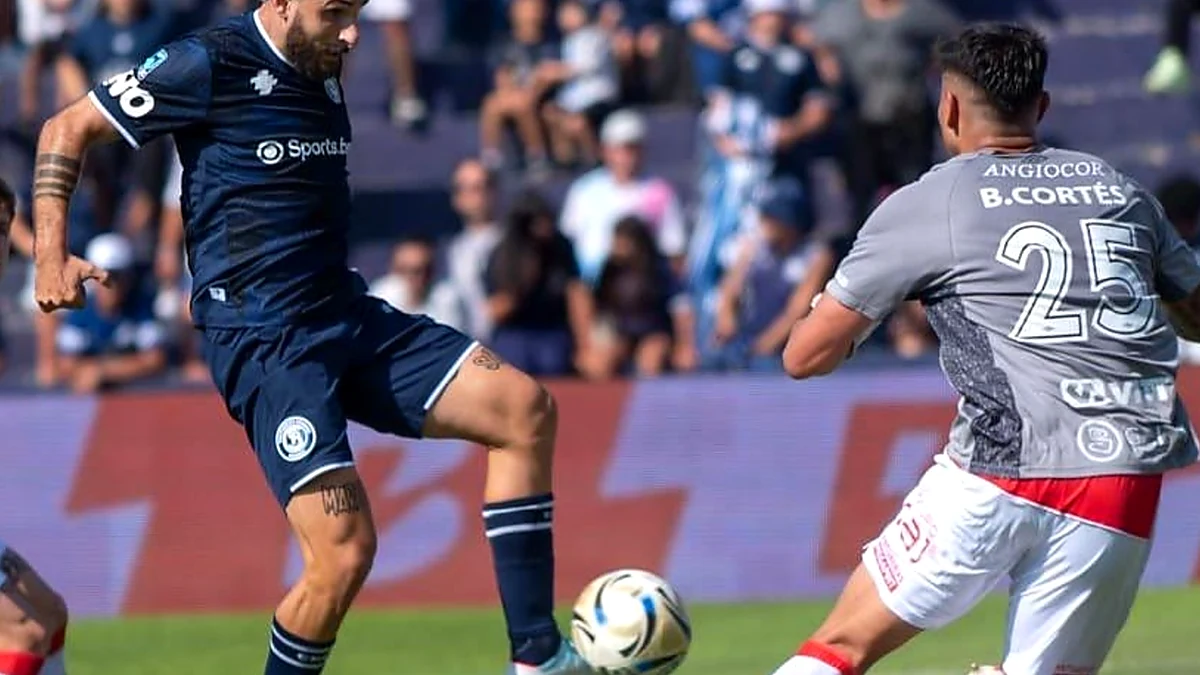 Argentinos e Independiente Rivadavia juegan tres torneos en 90 minutos