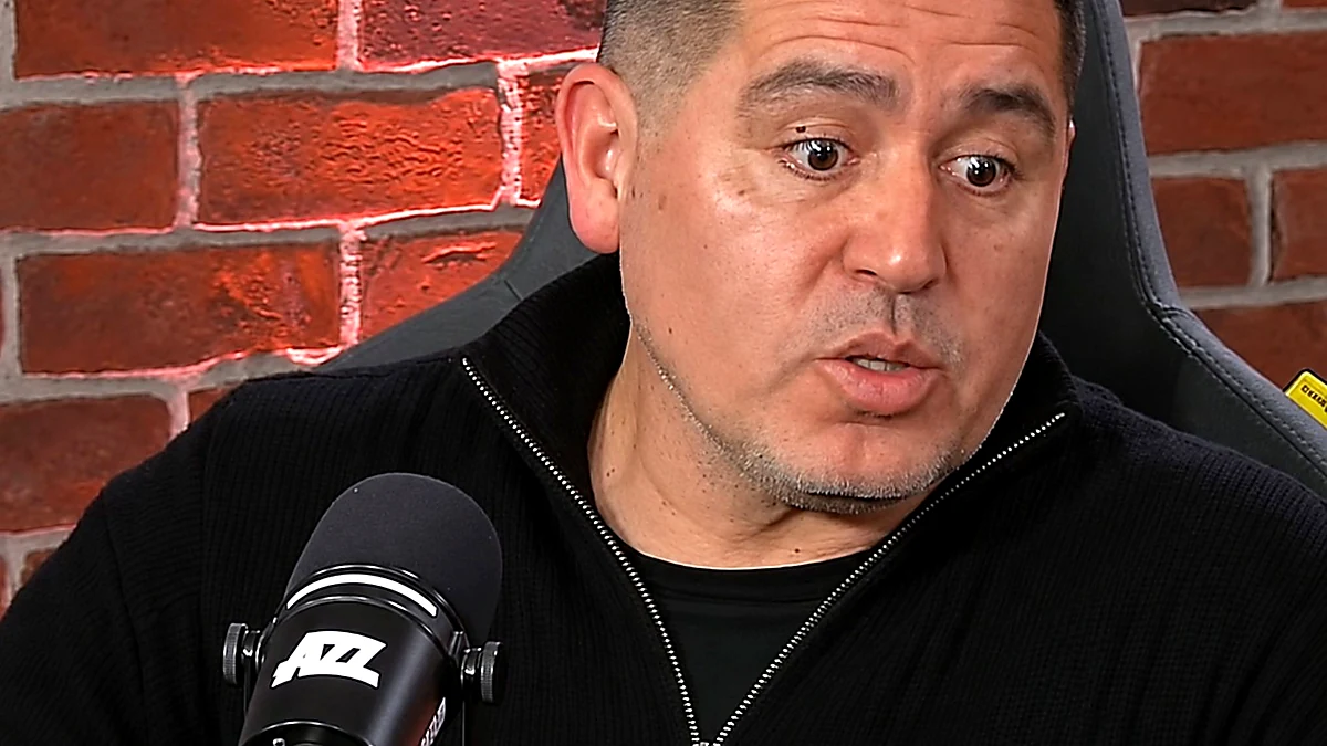 Riquelme habló dos horas de madrugada y no se guardó nada