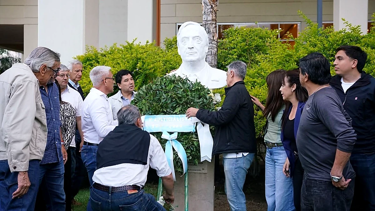 El PJ sanjuanino homenajeó a Kirchner y las fotos dijeron todo
