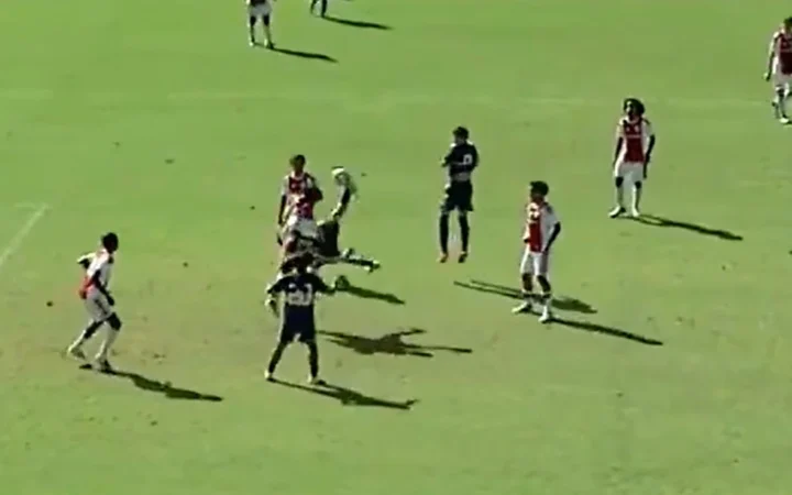 El golazo de chilena de Boca que te va a dejar con la boca abierta