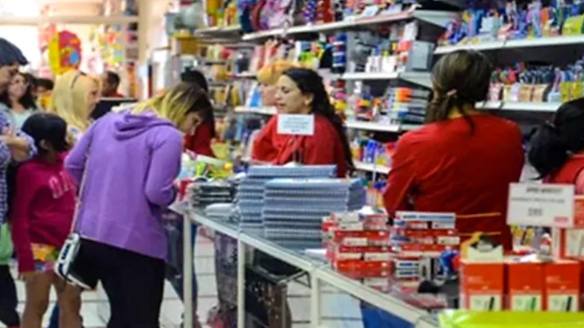 Los empleados de comercio de San Juan se endeudan para comer