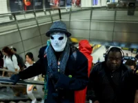 Cómo armar un disfraz de Halloween con IA si se te fue el tiempo