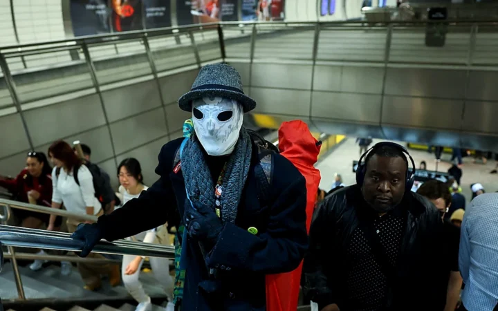 Cómo armar un disfraz de Halloween con IA si se te fue el tiempo